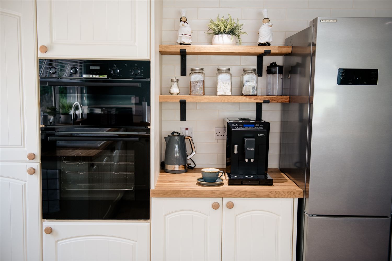 kitchen shelves, oven and fridge rothesay accommodation