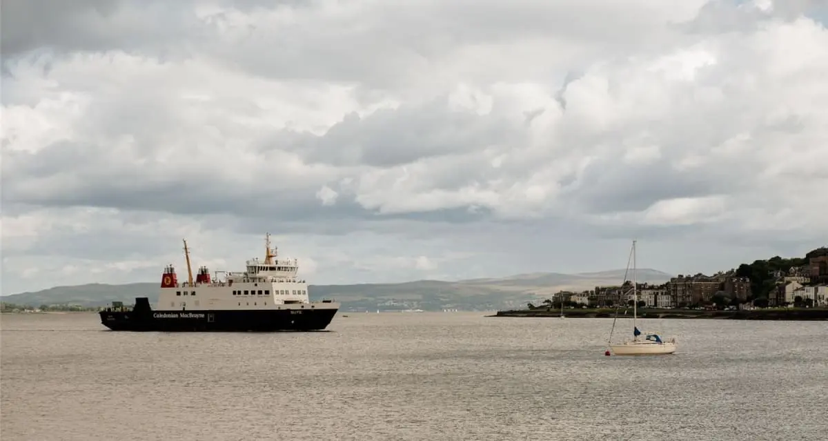 ferry crossing isle of bute accommodation